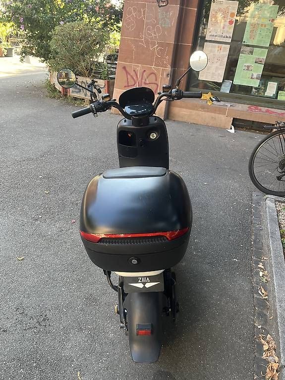 Scooters: E-Roller Zilla Loki – D'occasion à Basel par Pedro1604 3