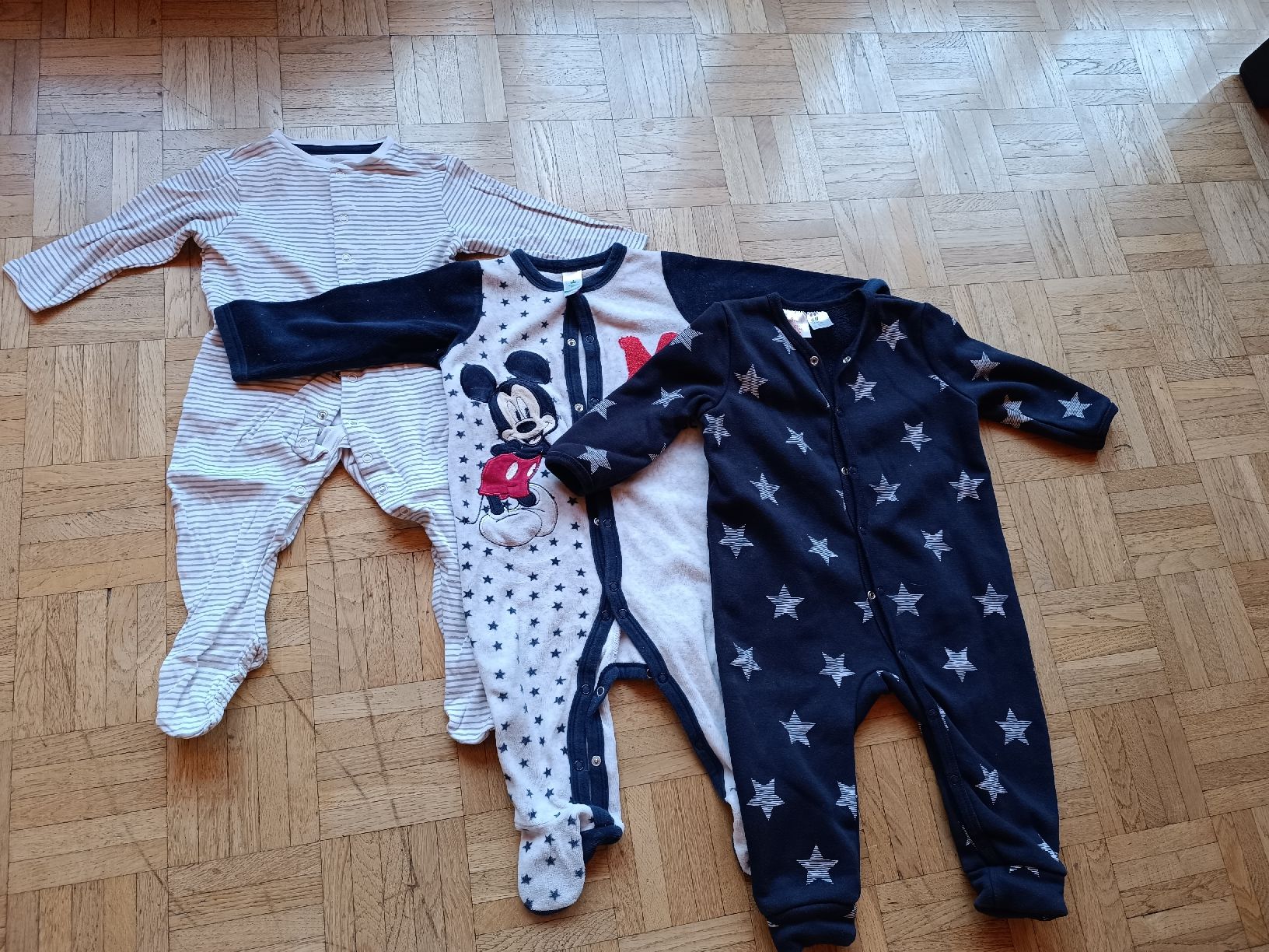 H&M Lotti & Set di vestiti: Pyjama Set H&M Disney 80 – Usato da Malans GR venduto da maassl