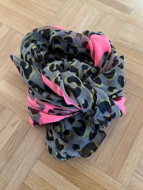 Codello Foulard & Sciarpe: "CODELLO" Schal, NEU! – Nuovo (secondo la descrizione) da Walenstadt venduto da ricamul 3