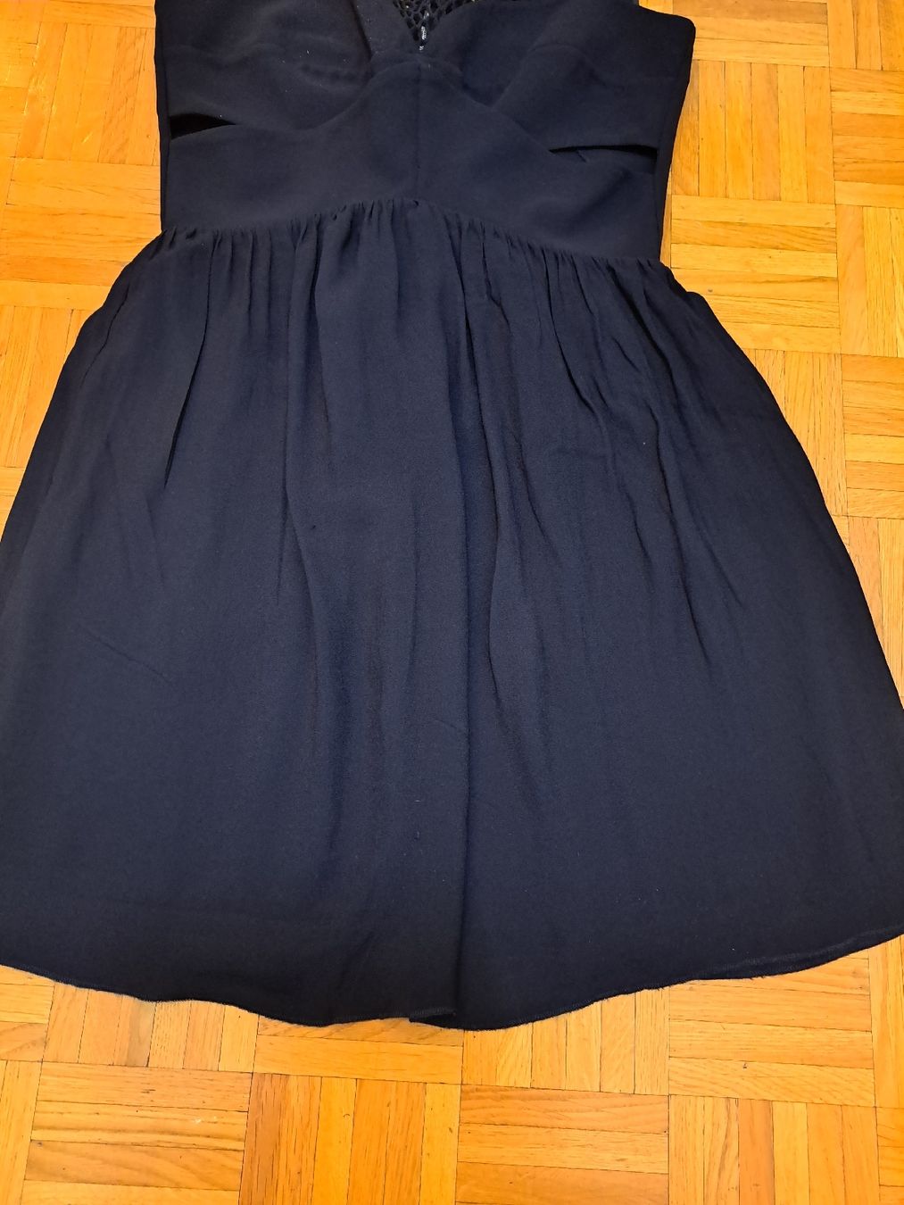 Sandro Vestiti: Robe Sandro noire, taille 2, avec détails en maille. – Usato da Chêne-Bourg venduto da mar_p5n7 2
