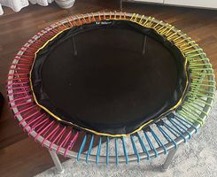Bellicon Trampolin mit Rainbow-Seilringen