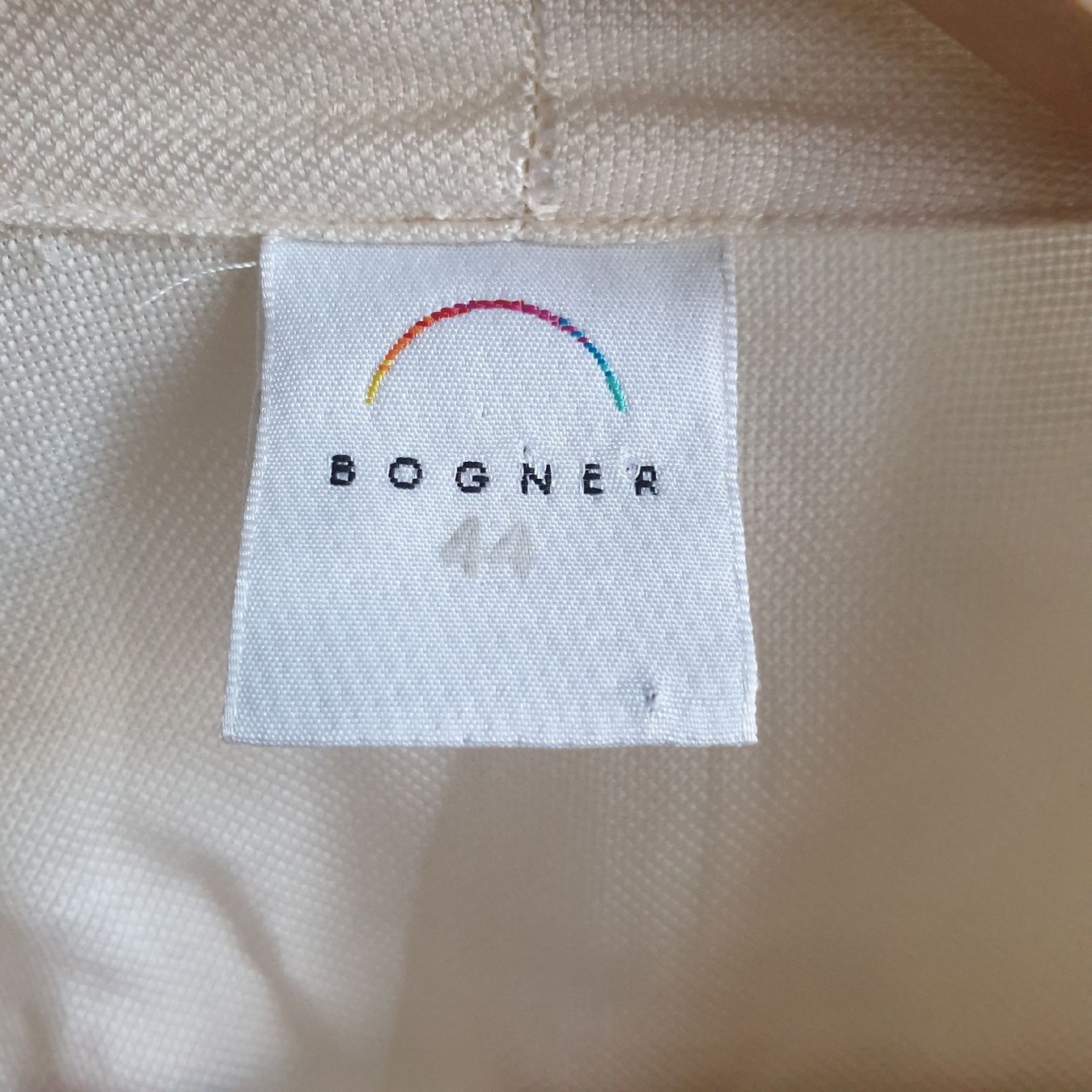 Bogner Blusen: Bogner, Seiden-Wickelbluse Gr.. 44 – Gebraucht aus Frenkendorf von Moon111 1
