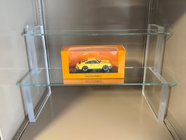 Dekorative Präsentationstreppe aus Glas für USM Haller Möbel