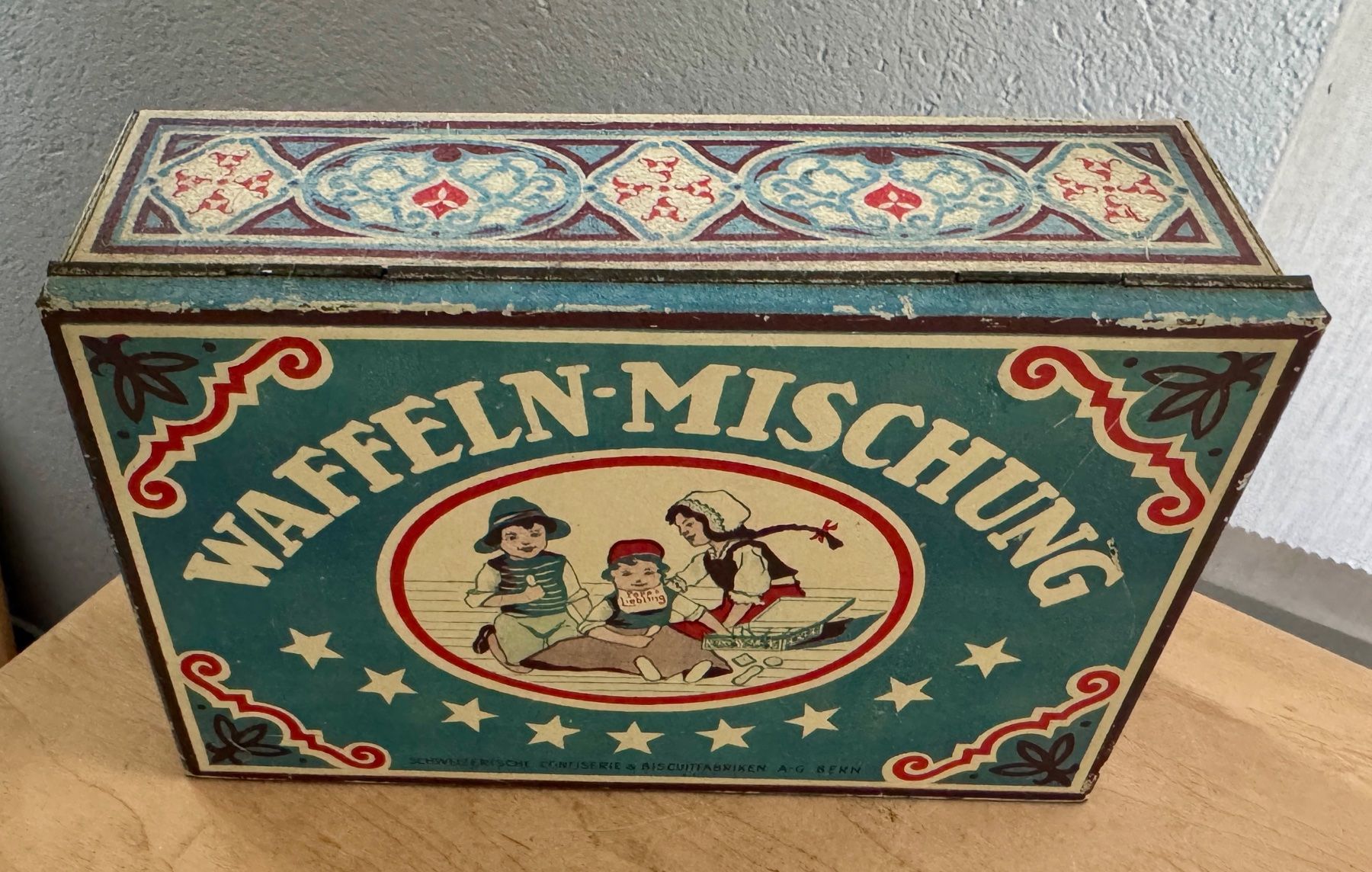 Barattoli: Alte Blechdose Biscuits Schweiz.Confiserie& Biscuitsfabriken – Usato da Rothrist venduto da Luckywinner 1