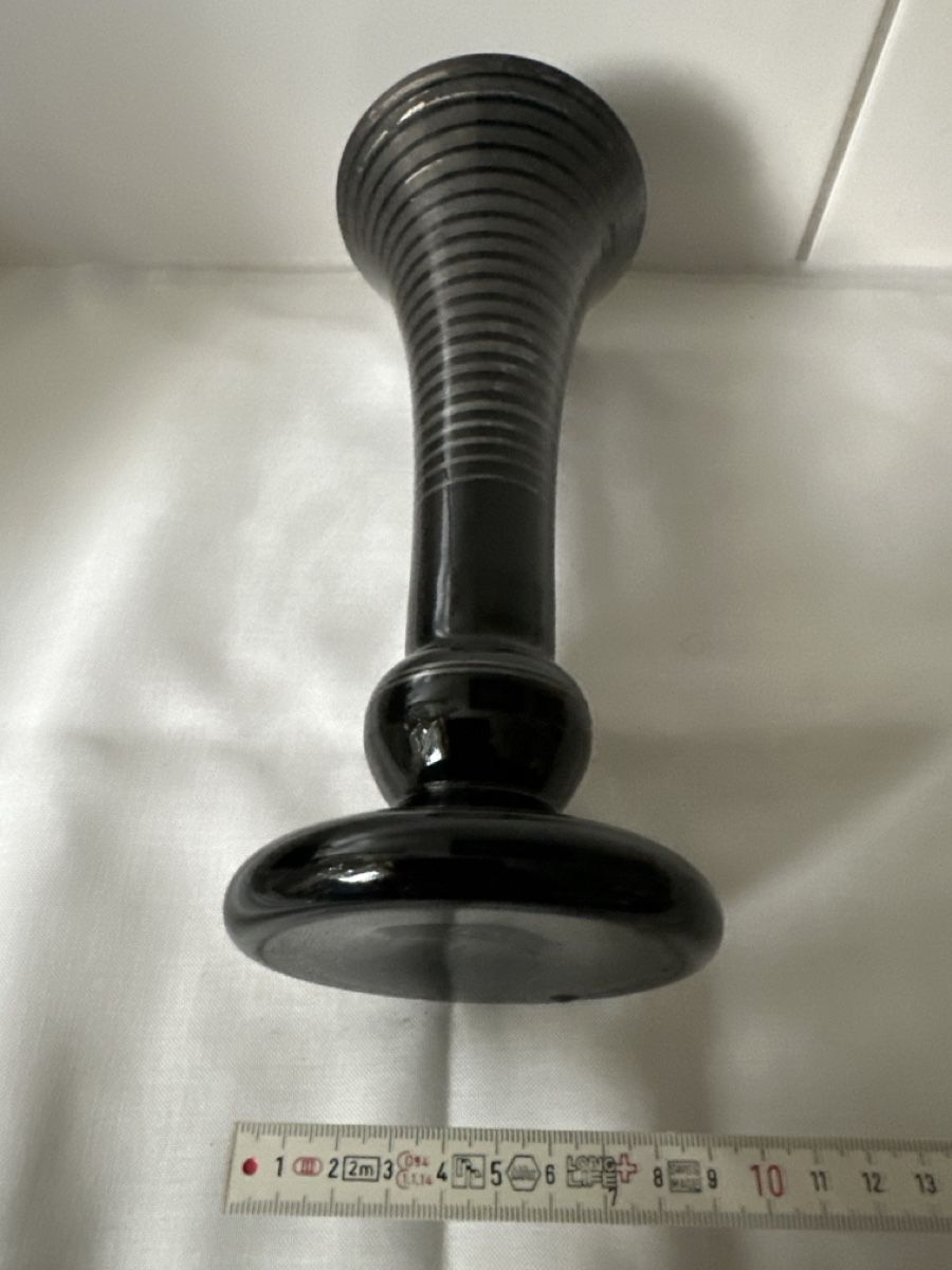 Vasen & Gefässe: Elegante schwarze Vase mit Silberstreifen – Gebraucht aus Zürich von Chaeffeler 4