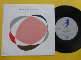 War – Groovin'