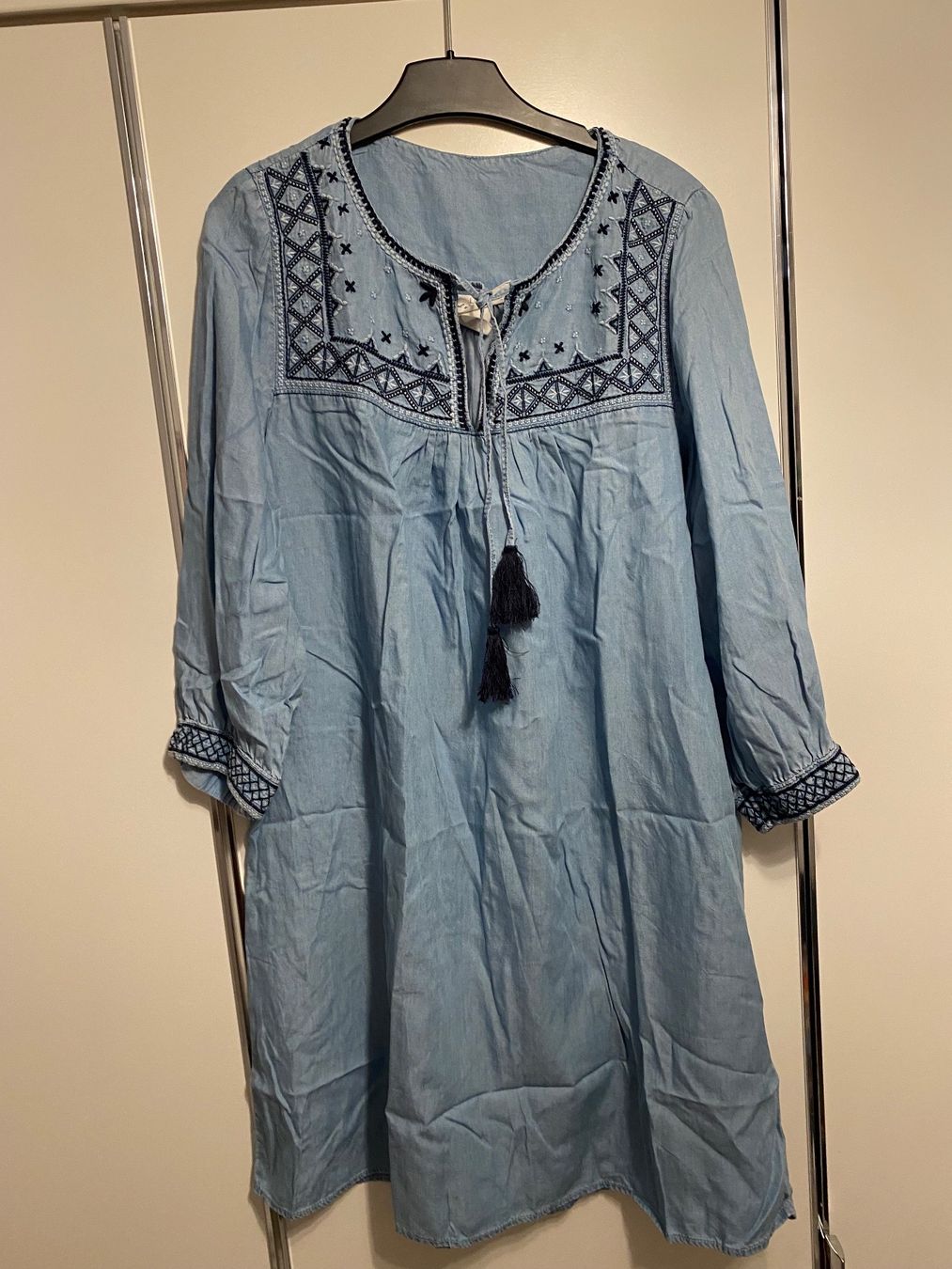 H&M Vestiti: Damen Kleid gr.38 100% LYOCELL – Usato da Pfungen venduto da Sheki56