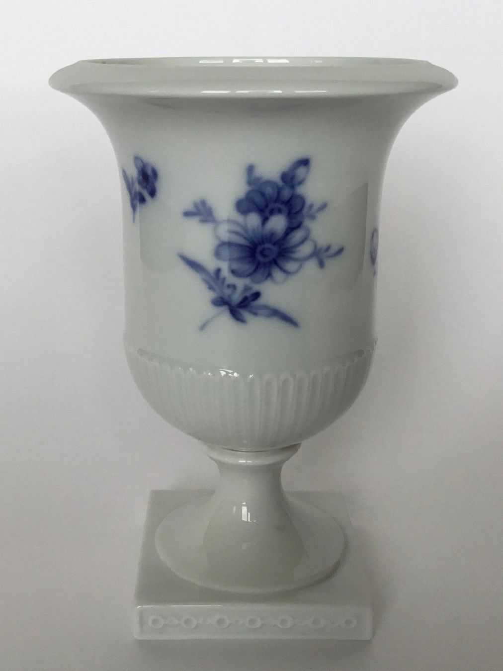 Vasi & Recipienti: Fürstenberg Krater-Vase – Nuovo (secondo la descrizione) da Basel venduto da ekaeufer