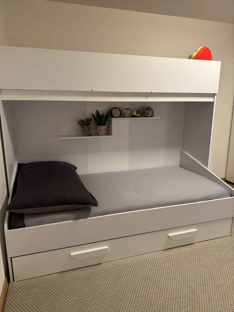 Betten: Letto a castello + scrivania – Gebraucht aus Jona von api_vd98