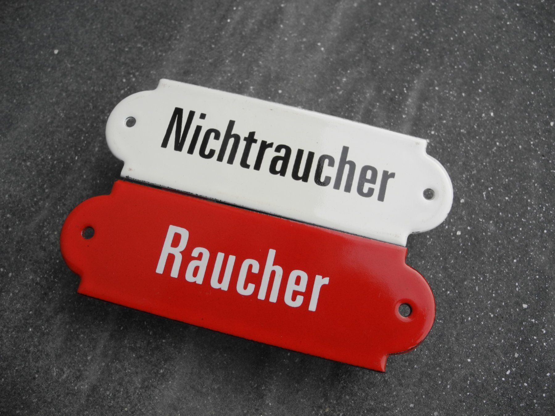 Ecriteaux: 2 EMAILSCHILDER – D'occasion à Reinach AG par Huckleberrysix 1
