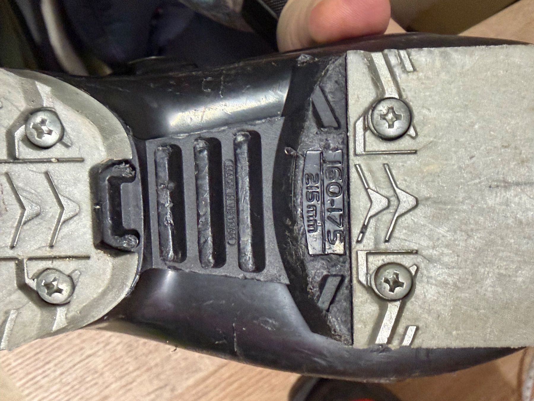 Scarpe da uomo: Kinderski-Schuhe – Usato da Oeschgen venduto da Mich_elle 2