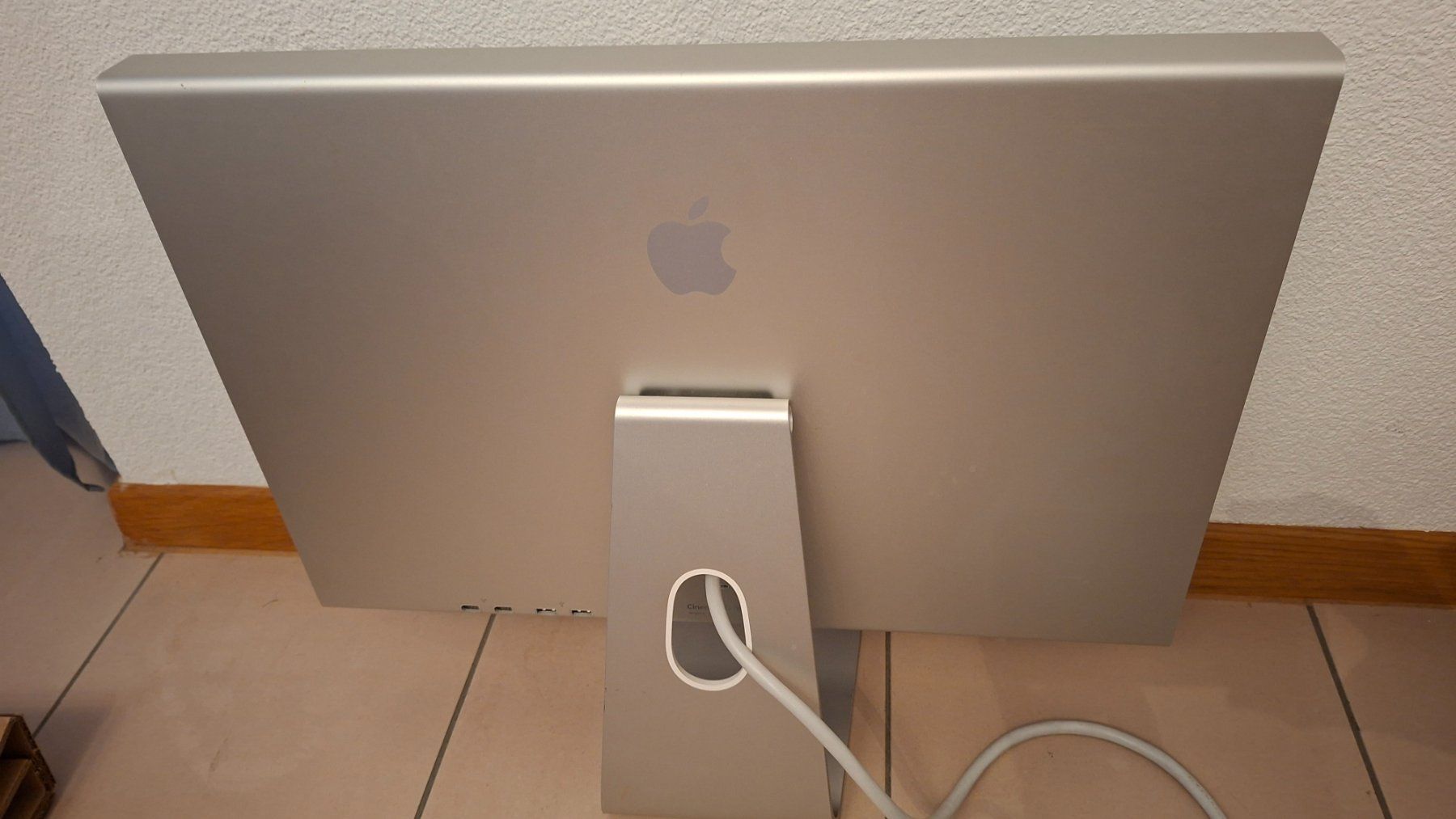 Apple Ecrans: Monitor Cinema Display Apple 2010 – D'occasion à Genestrerio par mor_fnw8 3