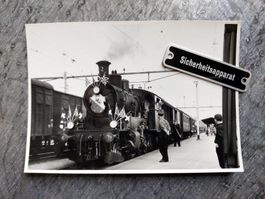 MThB Beflaggter Personenzug - Wil, 1965 - Foto