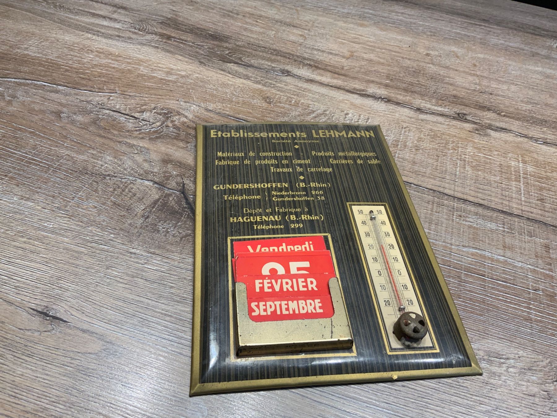Calendari: Alter Kalender mit Thermometer Etablissements Lehmann – Usato da Willisau venduto da Minali 3