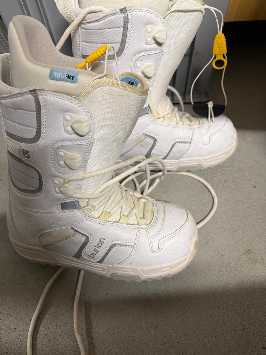 Burton Scarpe da uomo: Burton Snowboardstiefel Grösse 40 – Usato da Zuchwil venduto da losdan 1