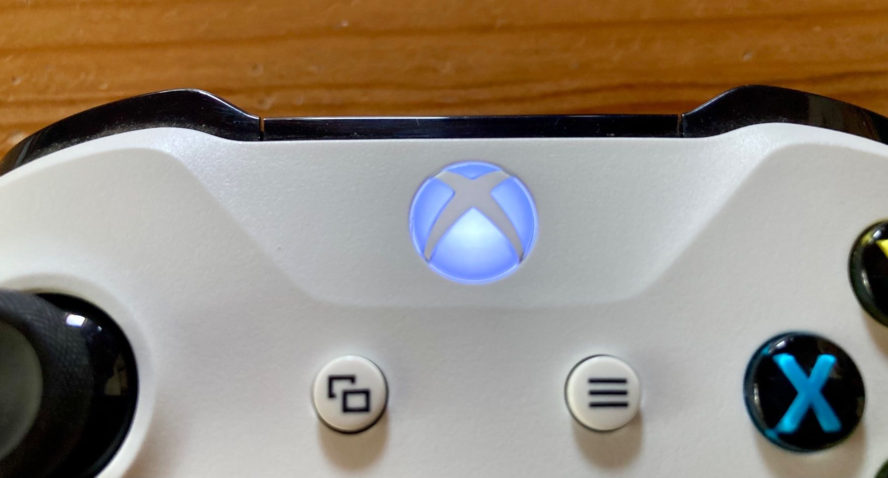 Microsoft Manettes: 2x Original Wireless Controller (weiss & schwarz) - XBOX One – Neuf (Voir description) à Zürich par Djmotionch 6