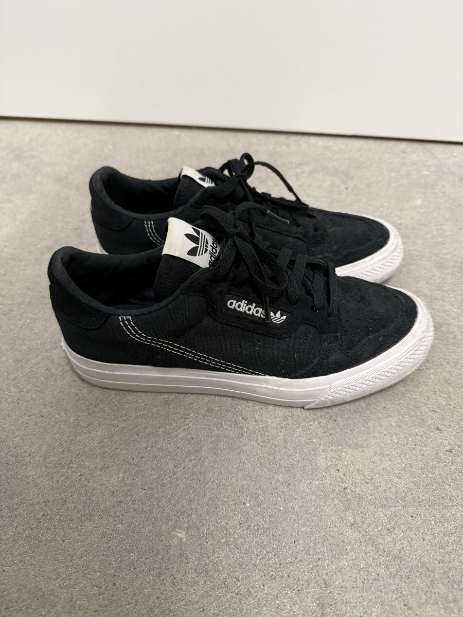 Adidas Scarpe da donna: Adidas Sneaker – Usato da Näfels venduto da vike17 2