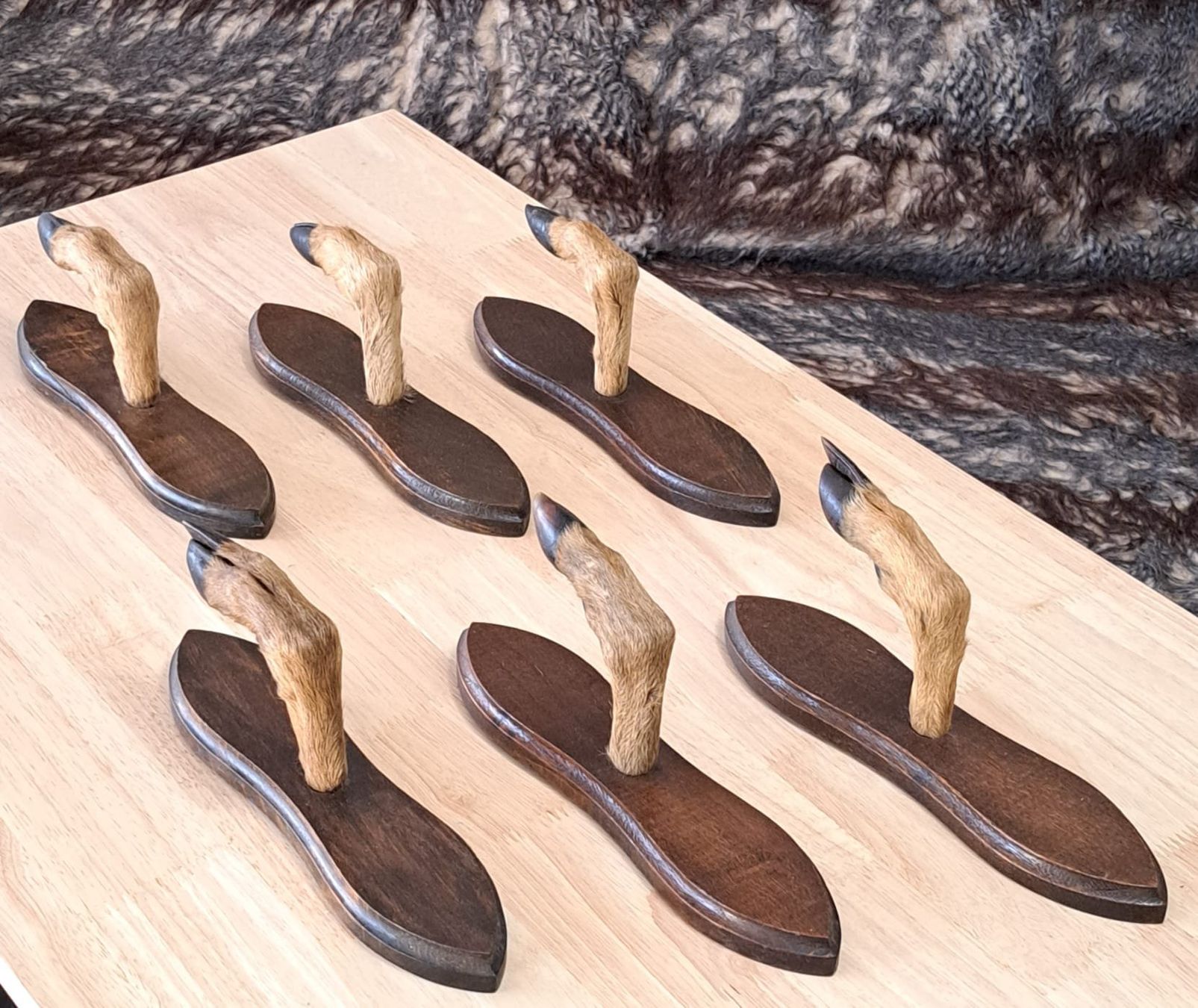 Guardaroba: Vintage Garderobe Reh Jagdtrophäe – Usato da Birsfelden venduto da oleros 1