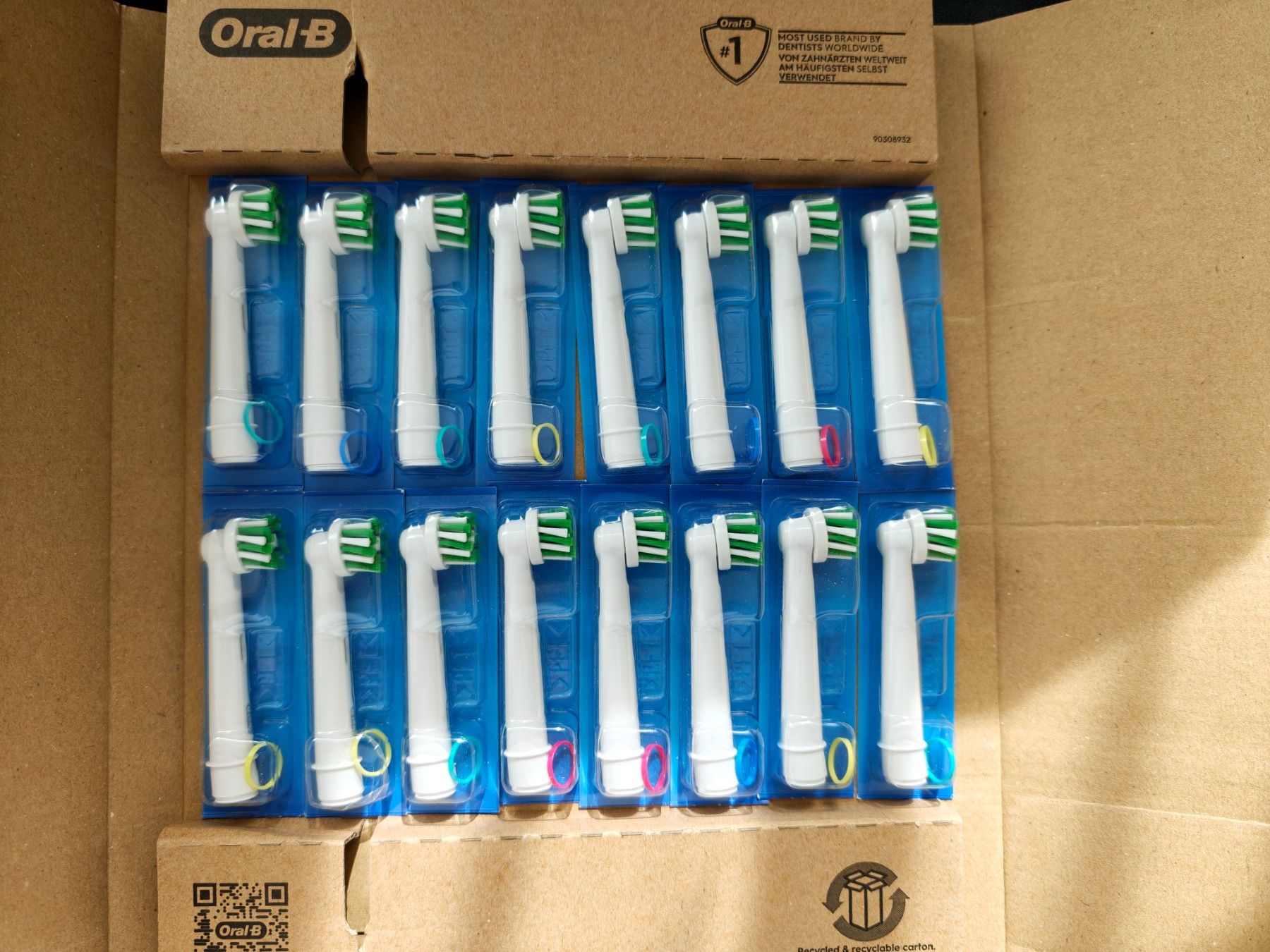 Oral B Cura dei denti: Oral-B Aufsteckbürsten Cross Action 16er Pack – Nuovo e nell'imballaggio originale da Rorschacherberg venduto da mir_hgk2 1