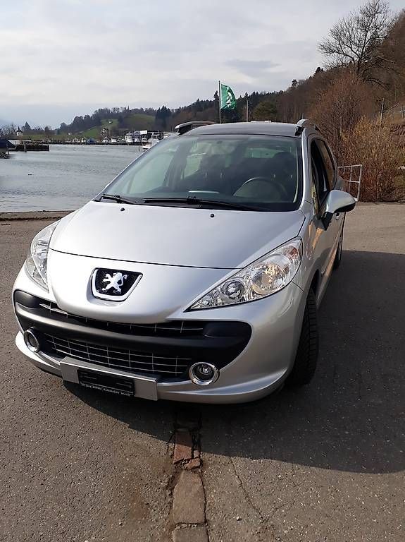 Peugeot Automobili: Peugeot 207 SW – Usato da Schmerikon venduto da 1qw2