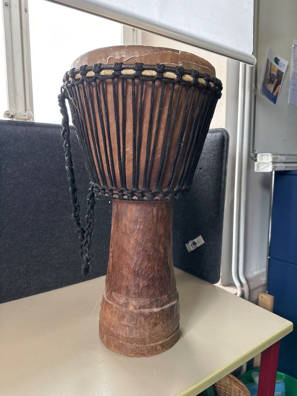 Strumenti musicali: Djembe Trommel – Usato da Brügg BE venduto da TSP02