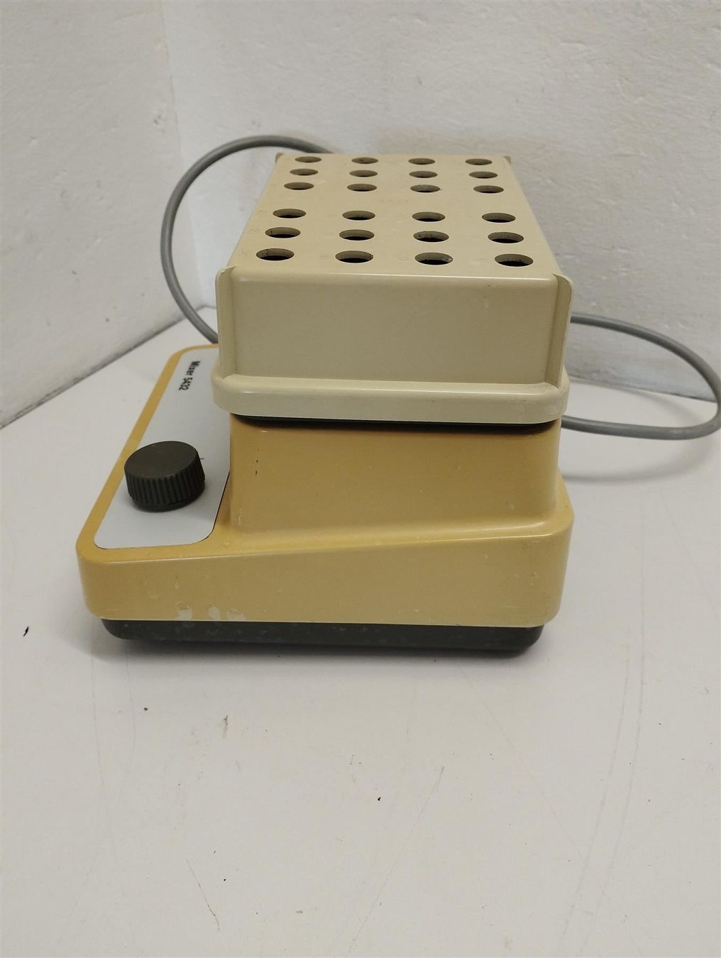 Accessori da laboratorio: Eppendorf Mixer 5432 – Usato da Niederdorf venduto da LeptonAG_Labor 3