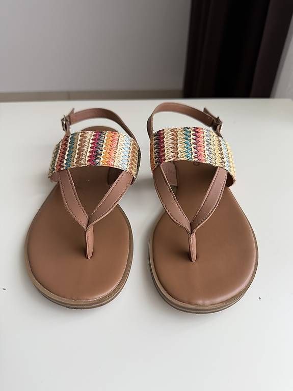 Scarpe da donna: Sandalen in Gr. 38.5 – Nuovo (secondo la descrizione) da Altendorf venduto da Anjapple
