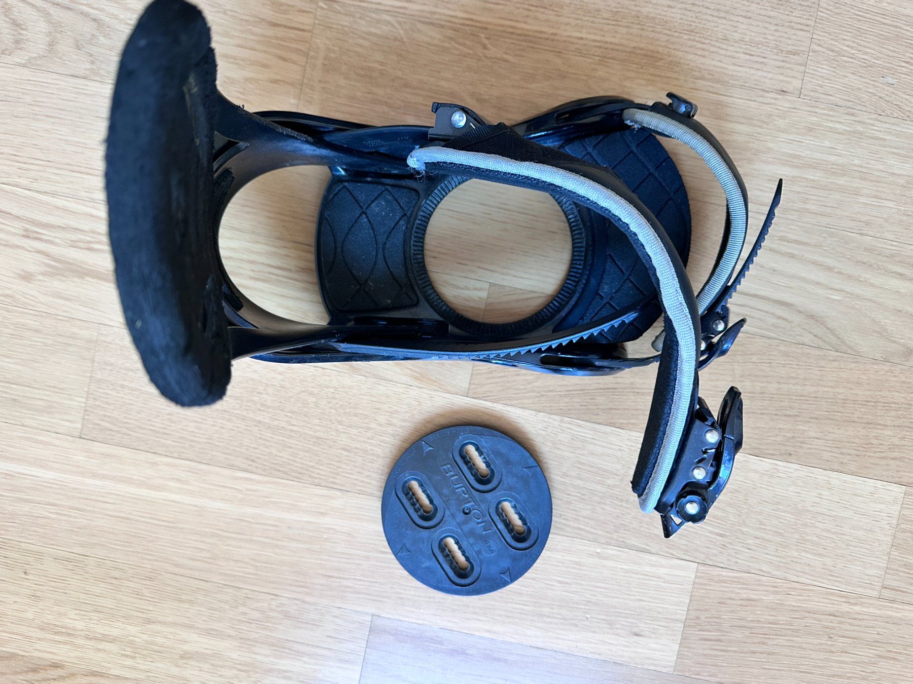 Board: Fixations snowboard Burton Progression, taille SM – Usato da Sorengo venduto da Littman 1