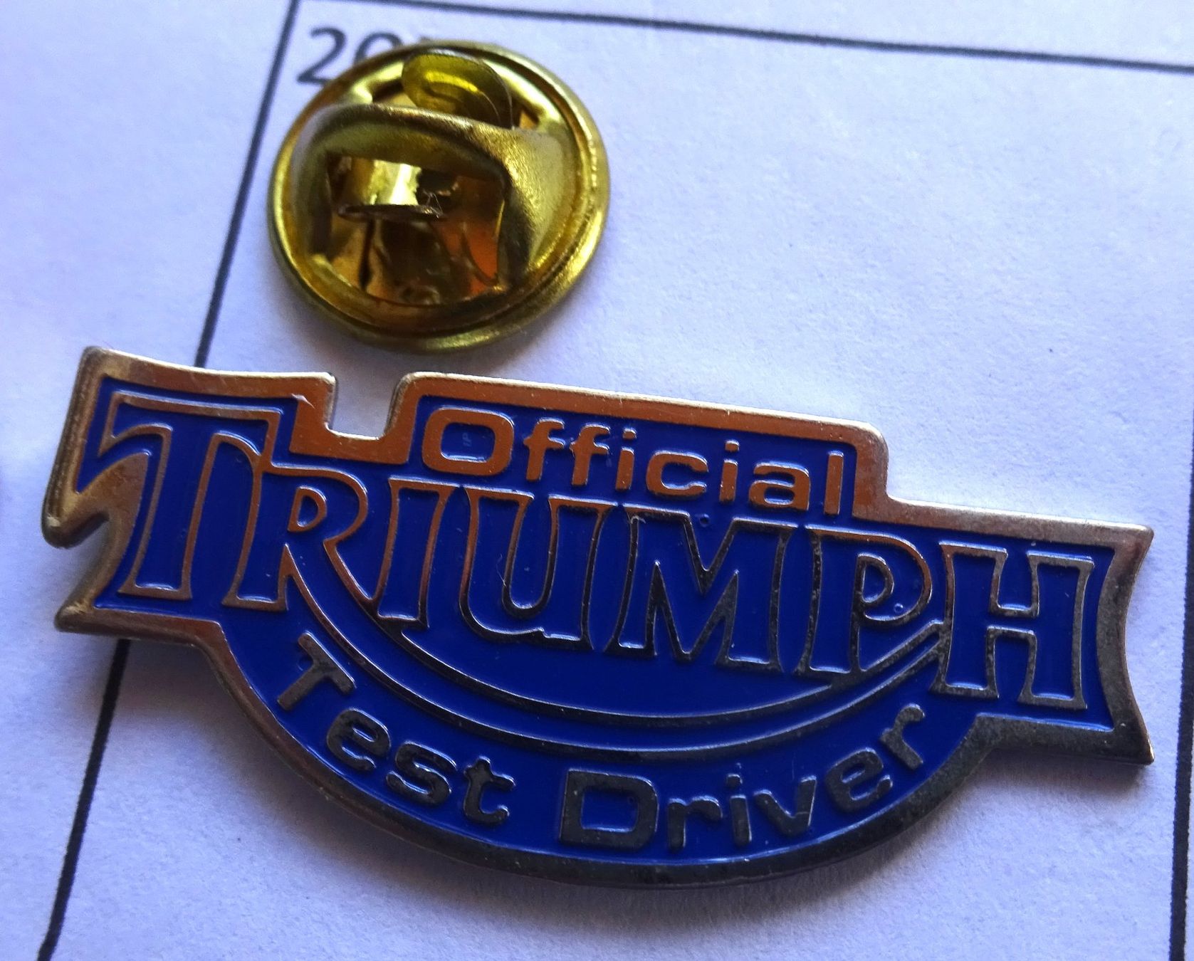 Placchette & Badge: Pin  TRIUMPH  Official  Test Driver – Usato da Utzenstorf venduto da BUtter81