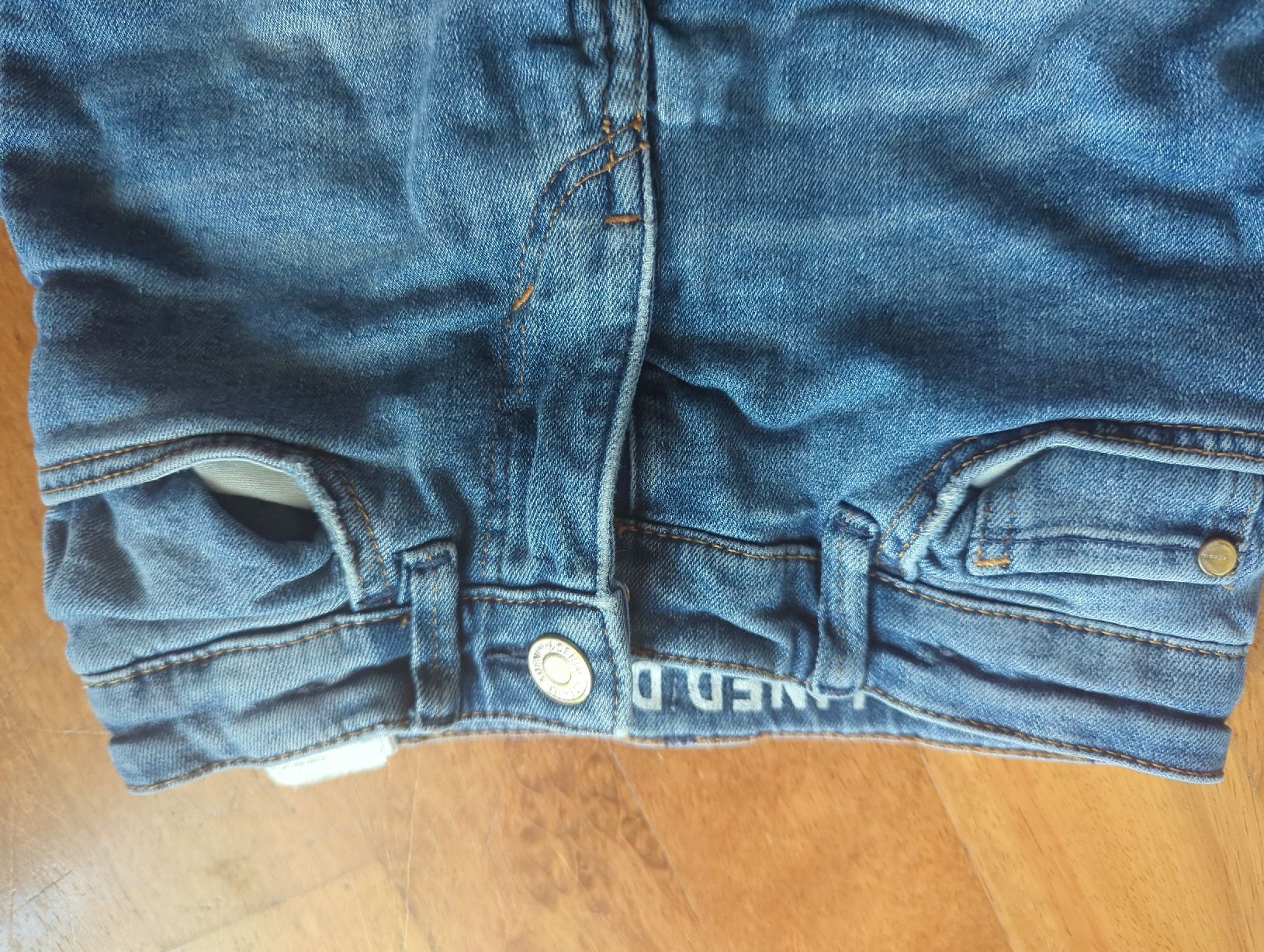 H&M Pantaloni: H&M Jeans Hose Gr. 110 – Usato da Eglisau venduto da raf_hn2x 2