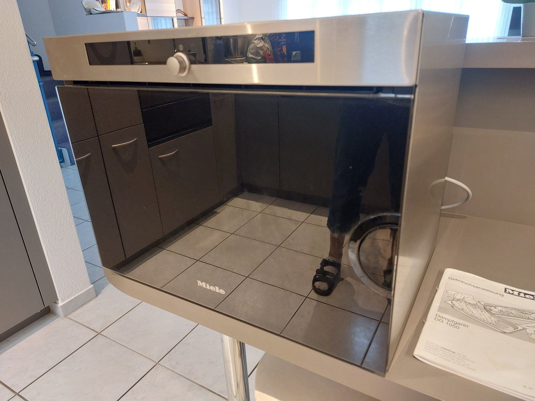 Miele Appareils de cuisine: Miele Dampfgarer DG 1050 – D'occasion à Schwerzenbach par Chimli