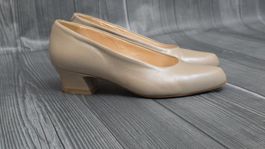 💞​ La Strada Vintage Pumps - 36.5 - Nude / Beige