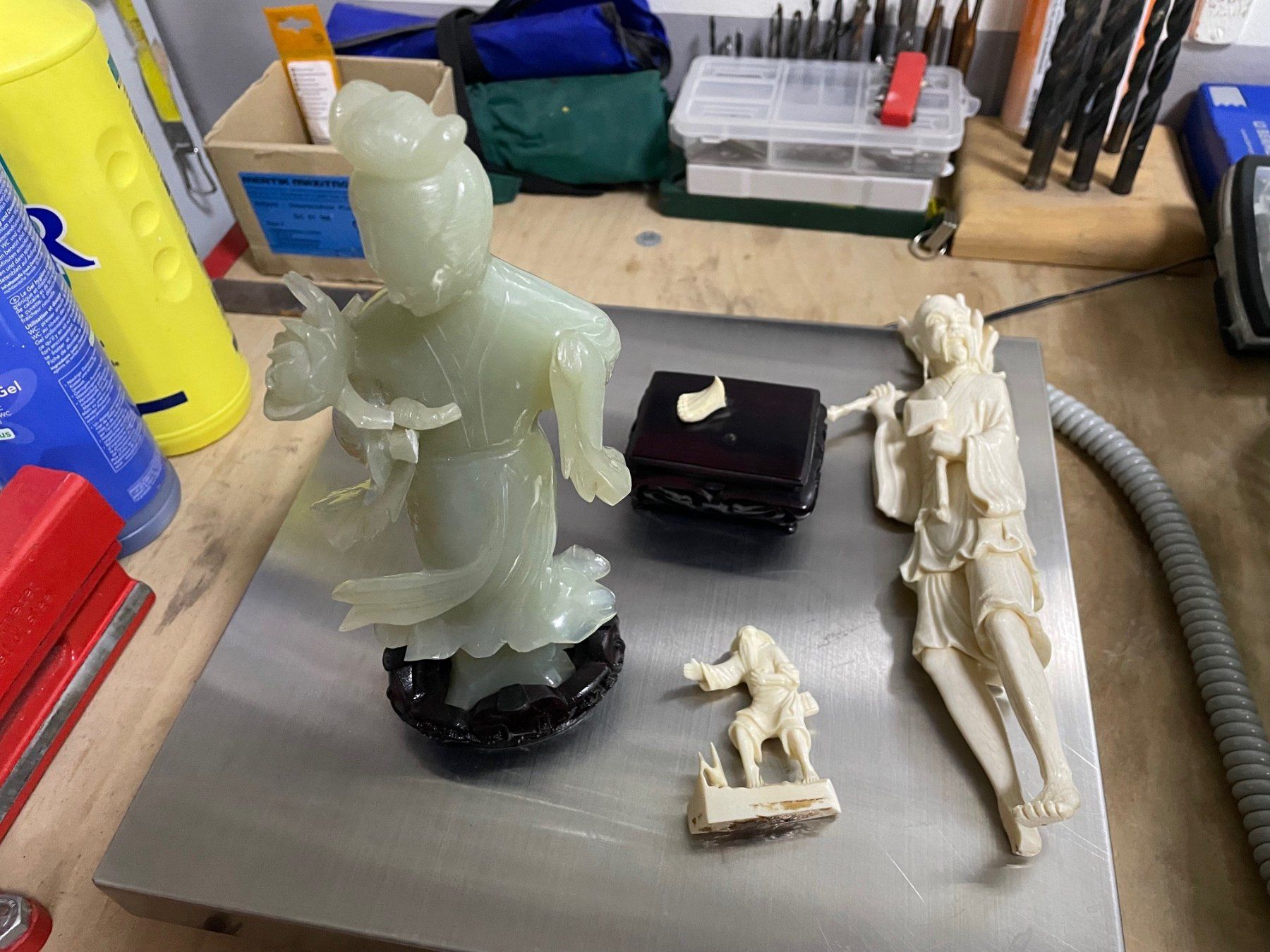 Statuette: Lot handgeschnitzte Figuren ab 1.-- – Difettoso da Effretikon venduto da Bianchina2