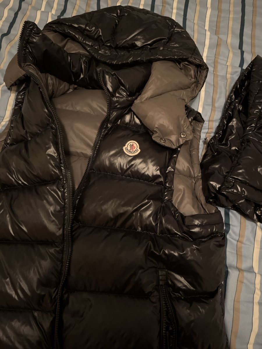 Moncler Jacken: Moncler veste – Neu (gemäss Beschreibung) aus Baar von pjmaradona