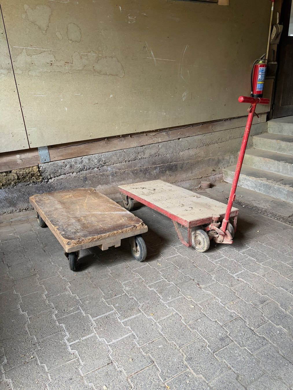 Tutti gli attrezzi: Wagen aus der Werkstatt – Usato da Rothrist venduto da SchHunWerGmbH