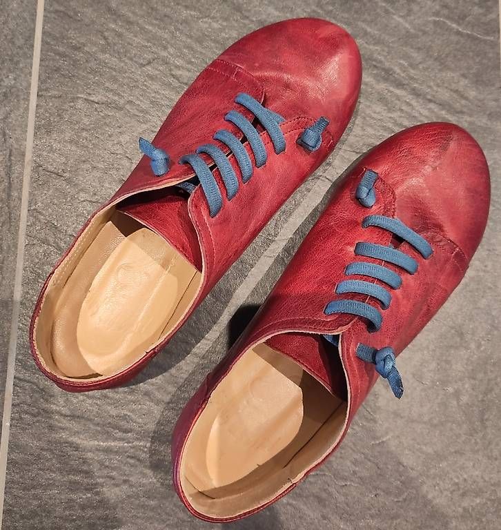 Damenschuhe: Rote Halbschuhe, echtleder, Gr. 38 – Gebraucht aus Zäziwil von Nilix8