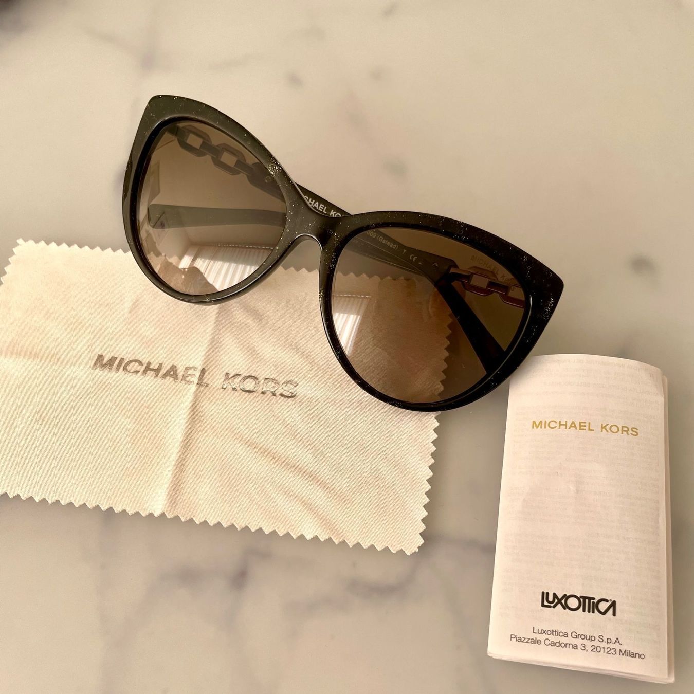 Michael Kors Occhiali & Lenti: Michael Kors Cat Eye Damen-Sonnenbrille – Usato da Triesen venduto da antonellaaa_ 1