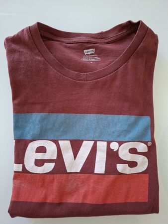 t-shirt Levi's bordeaux en coton, coupe droite, col rond