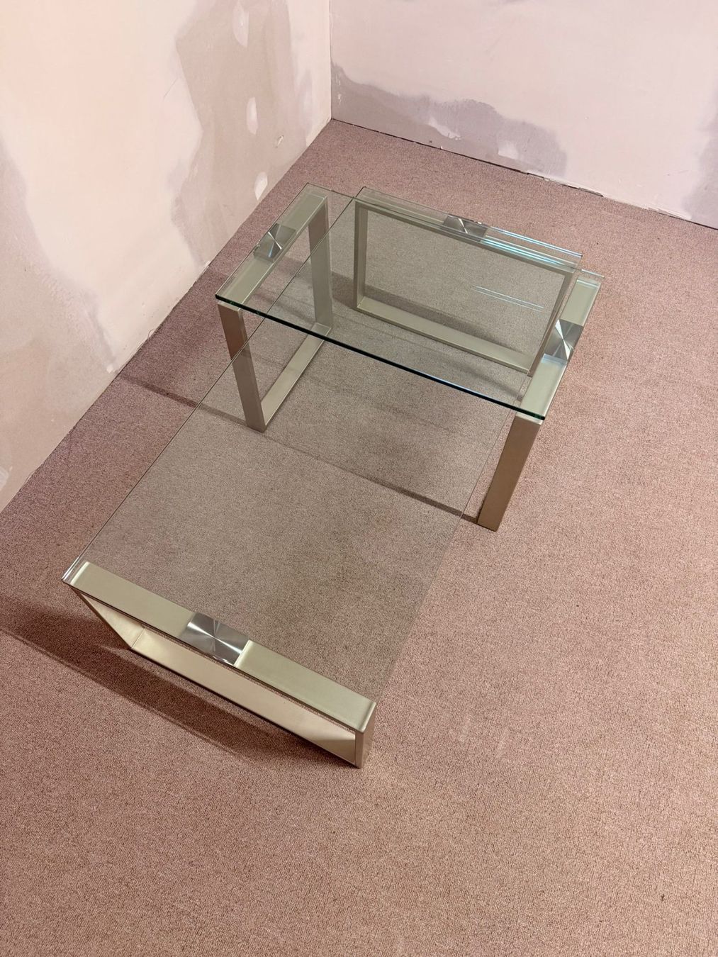 Tavoli: 2er Set Coffee Table Couchtisch Kombination aus Glas/ Metall – Usato da Rickenbach ZH venduto da Der-Insider 1
