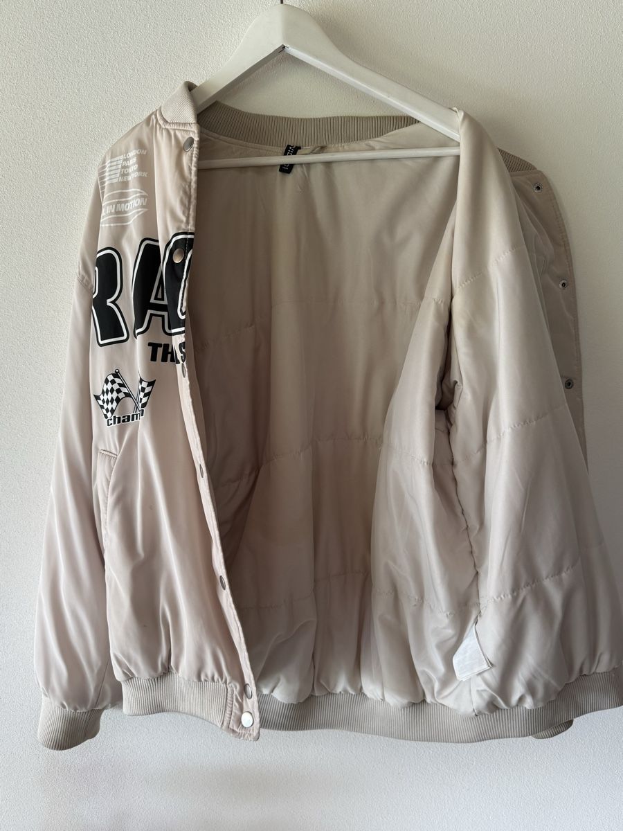 H&M Giacche: Racing Bomberjacke/ Übergangsjacke (S) – Nuovo (secondo la descrizione) da Frutigen venduto da Tschiber_yz 1