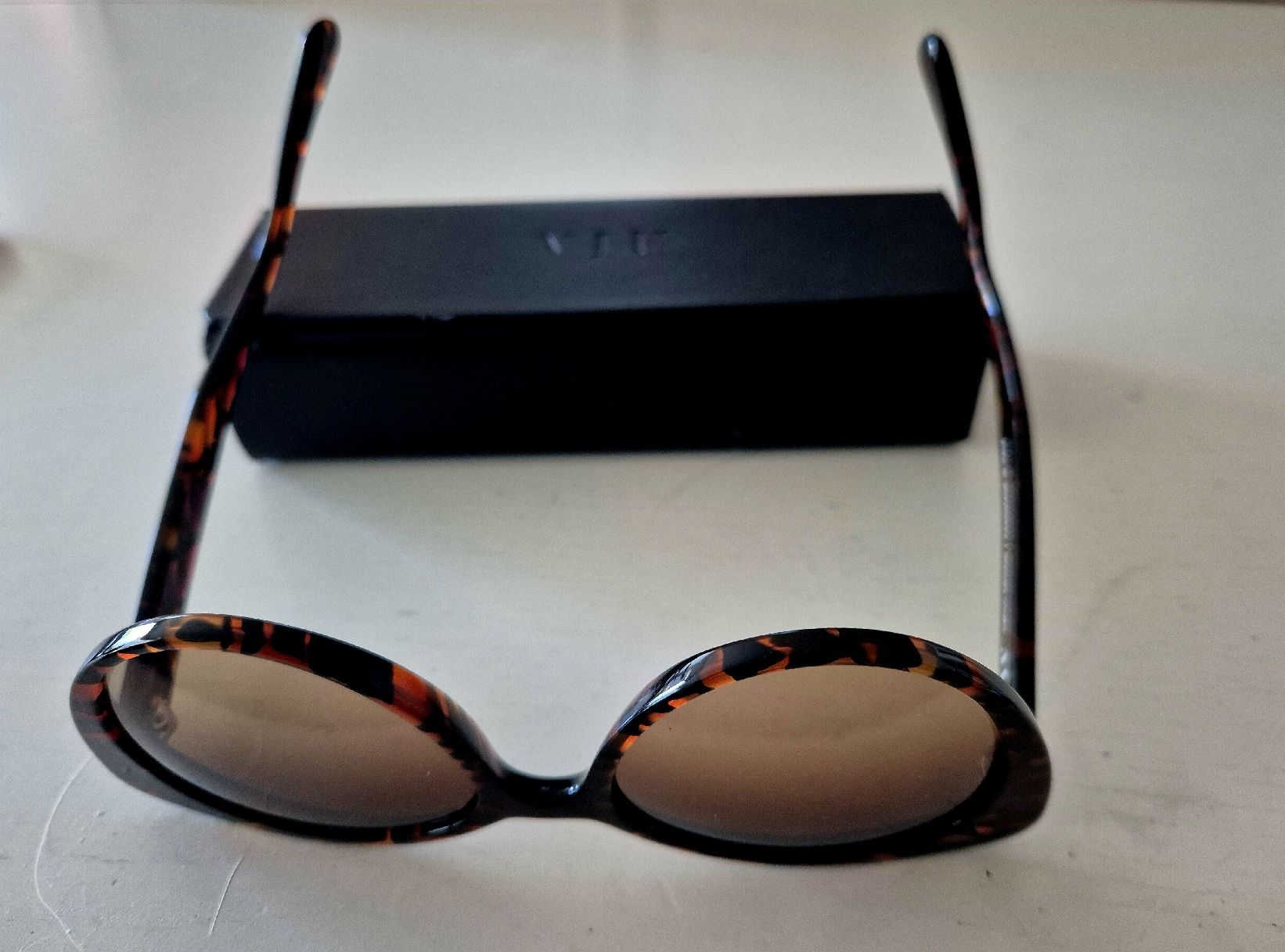 Viu Brillen & Gläser: VIU Sonnenbrille, THE LADY, 142mm – Gebraucht aus Merenschwand von Epc19 2
