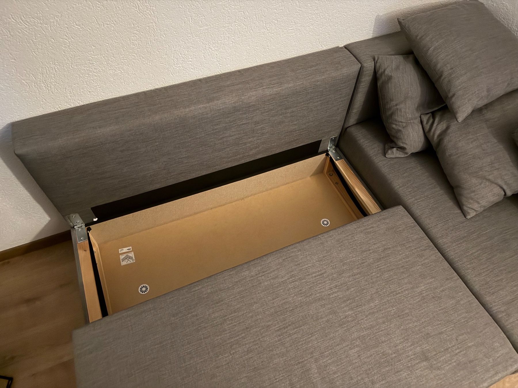 Ikea Sofas: IKEA Angsta Bettsofa mit Stauraum – D'occasion à Domat/Ems par clixy 2