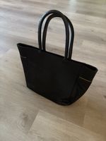 Elegante schwarze Handtasche