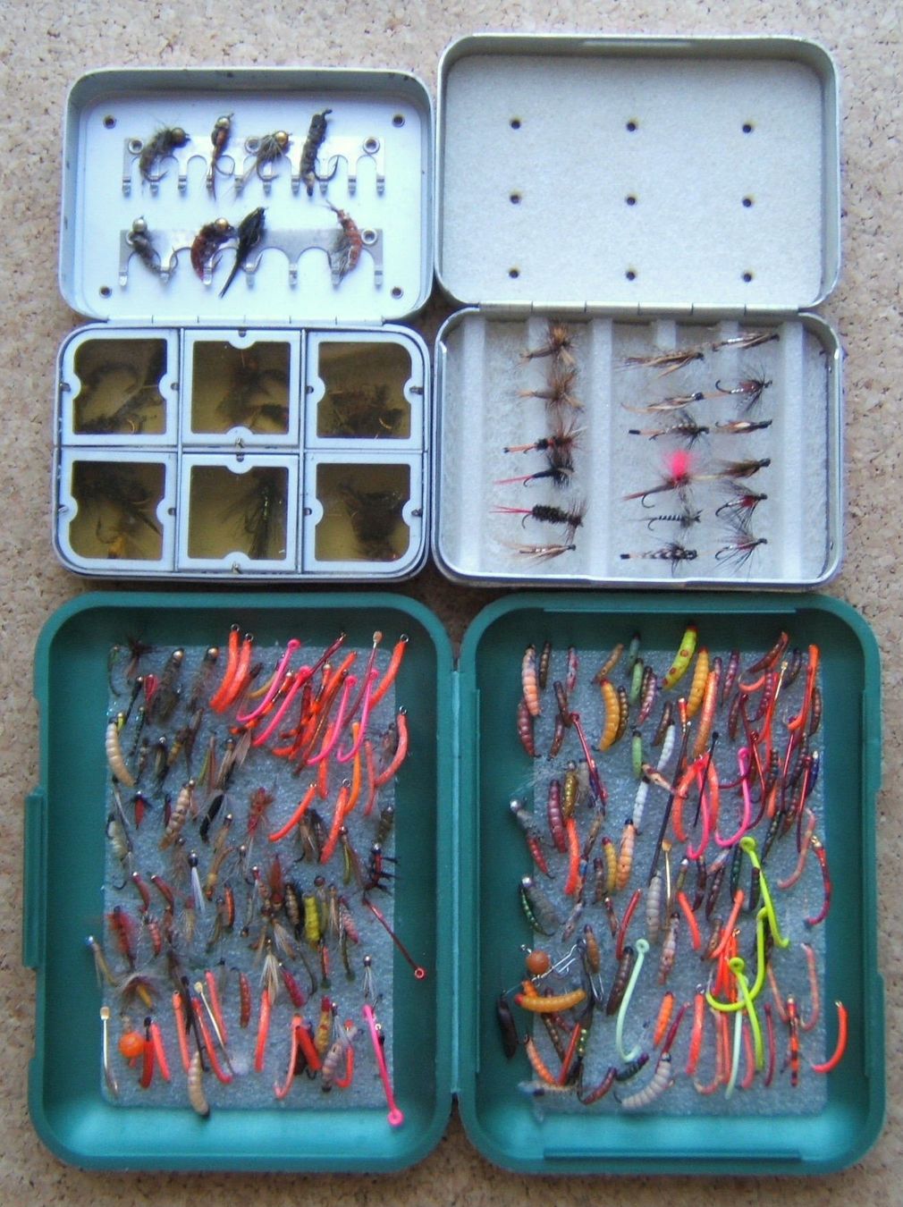 Esche: 3 BOXEN MIT FLIEGEN / NYMPHEN – Usato da Brunnen venduto da Nonne04