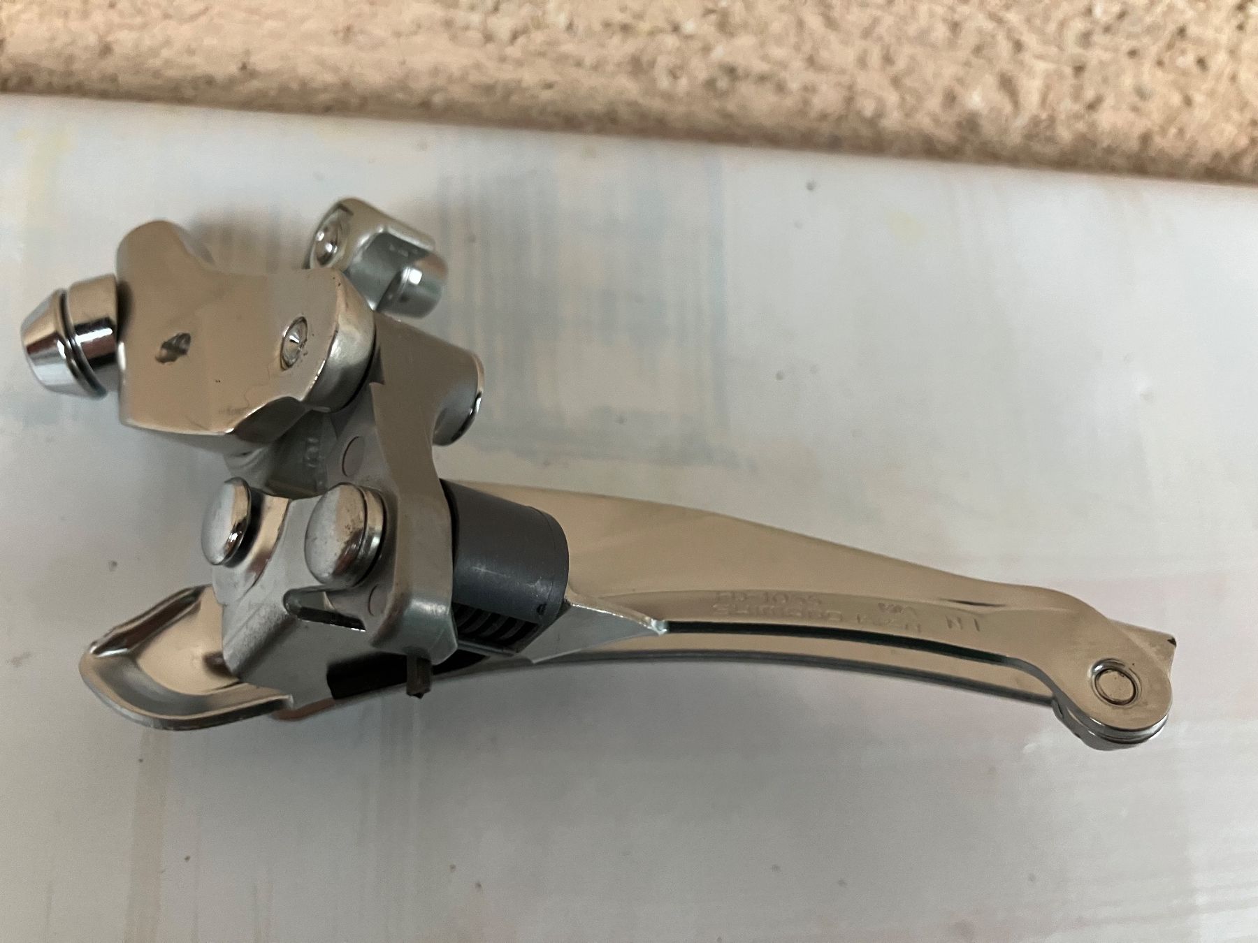 Shimano Pezzi di ricambio: Shimano 105, FD-1055  Umwerfer NOS – Usato da Trimbach venduto da cendira 2