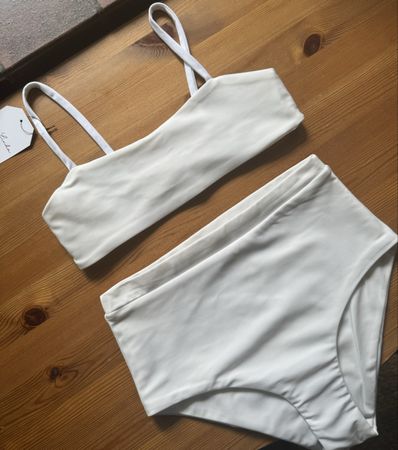 White High-Waisted Bikini Set - Summer Ready! Size Small