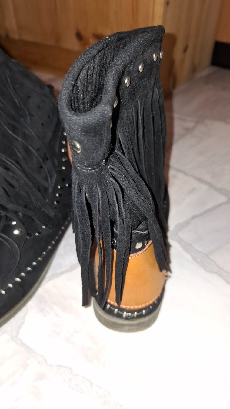 Scarpe da donna: Schwarze Fransenstiefel, Grösse 38 – Nuovo (secondo la descrizione) da Plagne venduto da Reticulum01 5