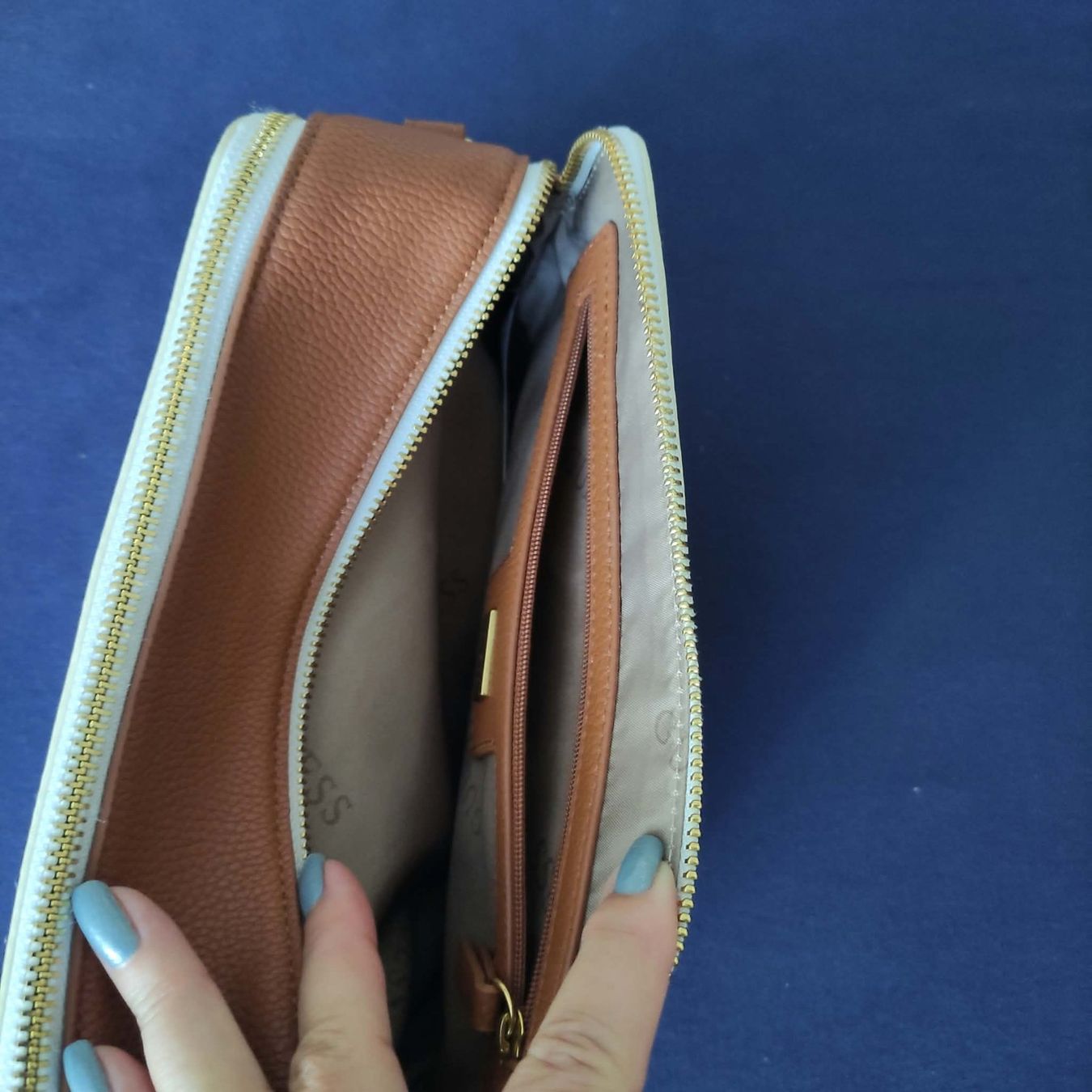 Guess Taschen für Damen: Guess Tasche – Gebraucht aus Goldau von annalena44 2