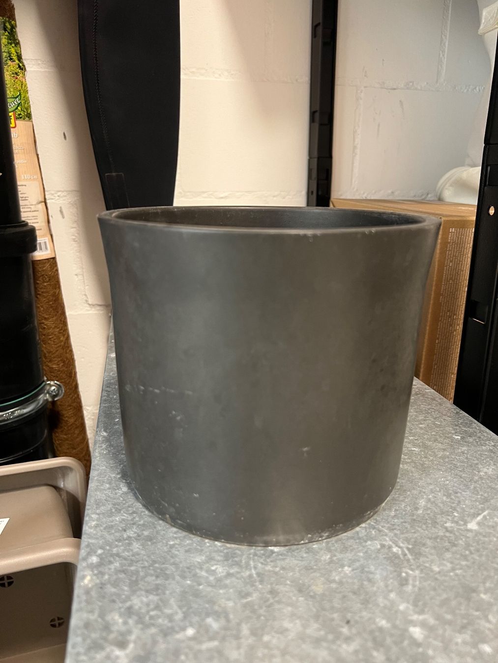 Vasi per fiori: Plant Pot l Blumentopf – Usato da Uitikon Waldegg venduto da sel_rs2d 1
