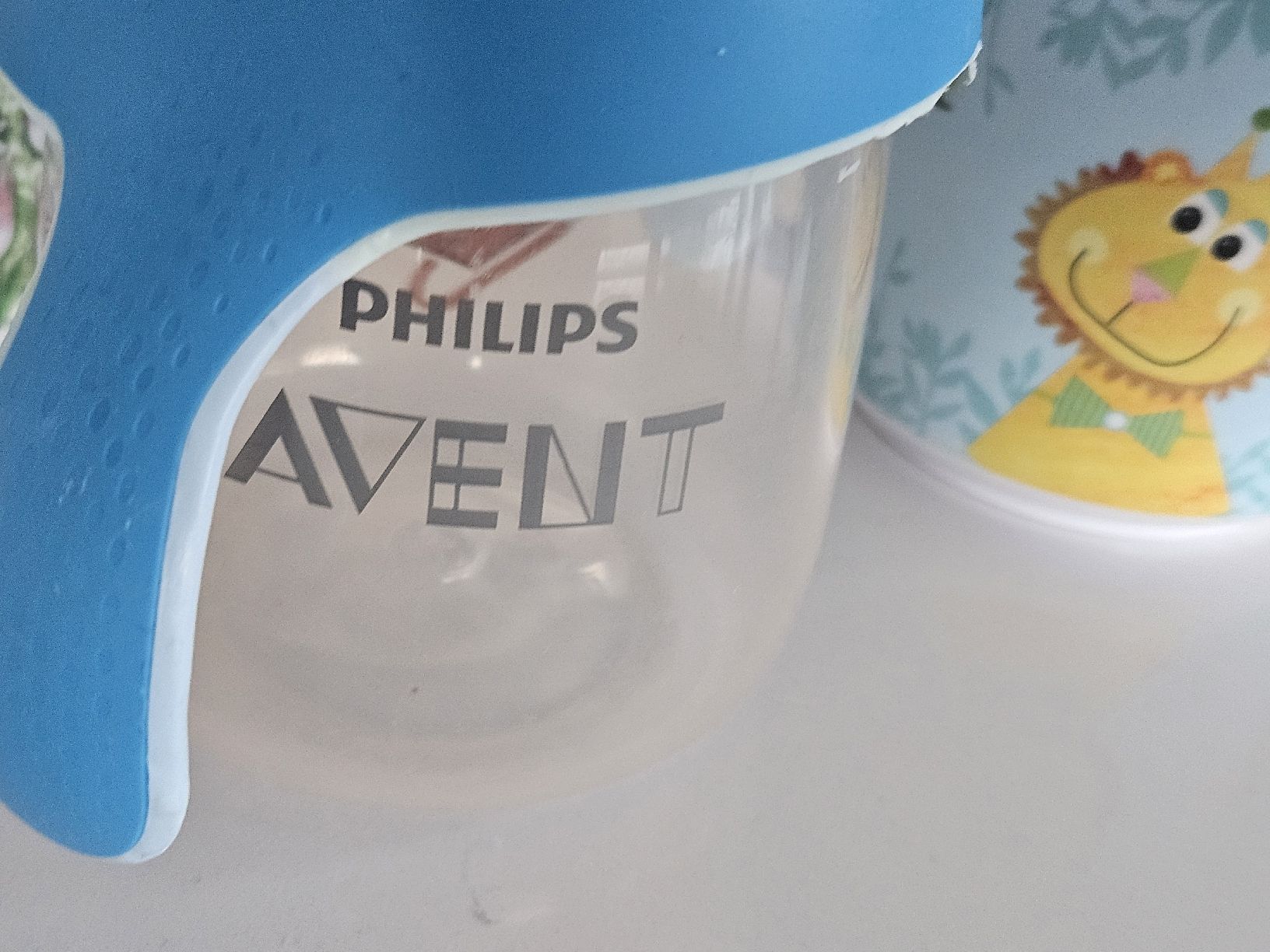 Avent Pasti del neonato: Baby- Trinkbecher  / Kindertassen – Usato da Herrliberg venduto da Jummi 4